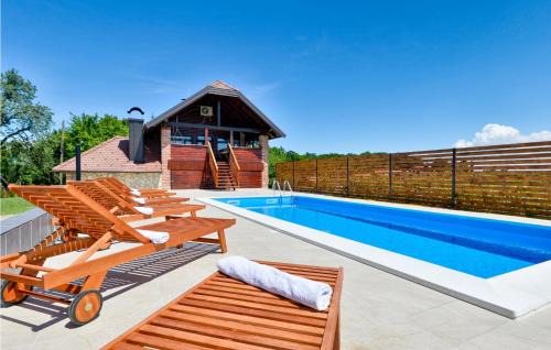 2 Bedroom Amazing Home In Jalzabet