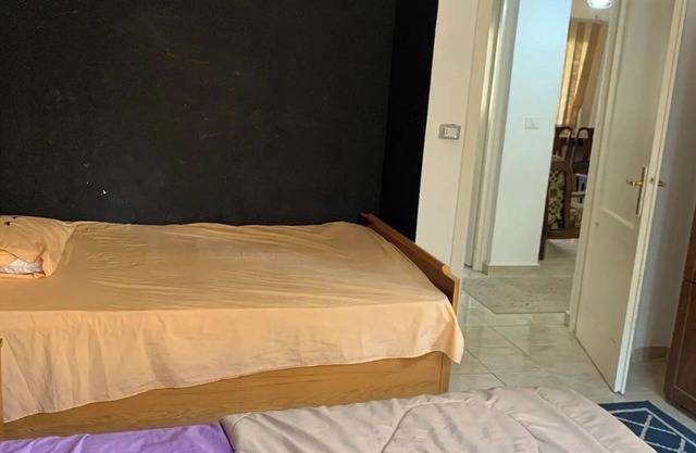 2-bedroom apartment in cool Cairo Governorate with WiFi, AC