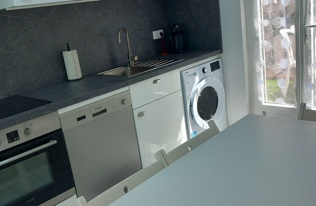 2 Bedroom Apartment in Villeneuve-Loubet