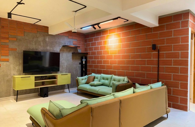 2-bedroom apartment in marvelous Bengaluru with AC, WiFi. Enjoy your stay