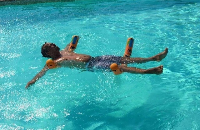 Apartamento de 2 dormitorios en las verdes colinas de Assisis con gran piscina