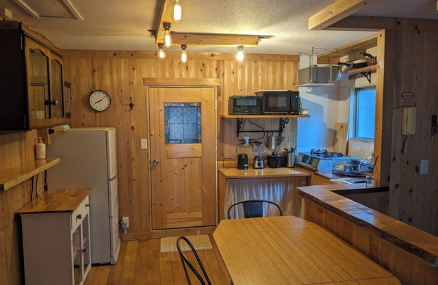 2-bedroom apartment near Shibuya Crossing with WiFi, AC
