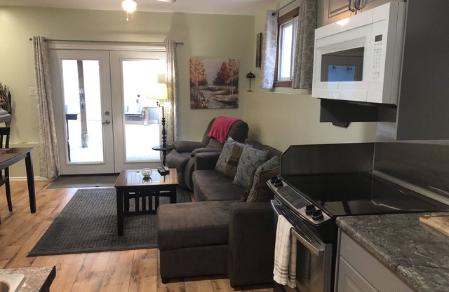 Apartamento de 2 habitaciones con piscina en el lado este