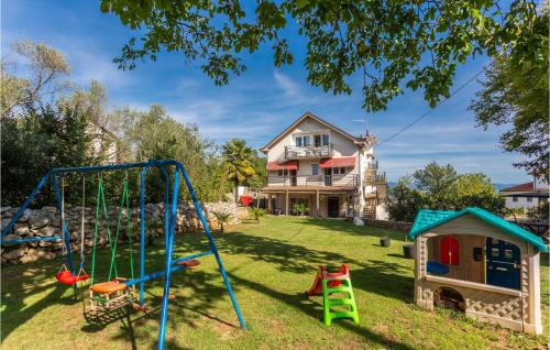 2 Bedroom Awesome Apartment In Krk