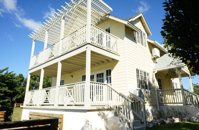 2 Bedroom Ocean Cliff, The Point North, Island Seaside Suites