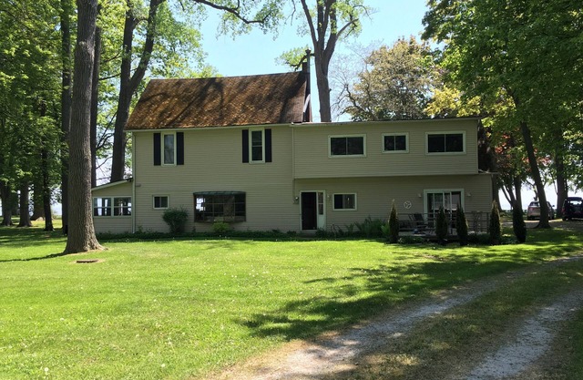 Cabaña con Encanto de 2 dormitorios - Crescent Beach Ontario (Fort Erie)