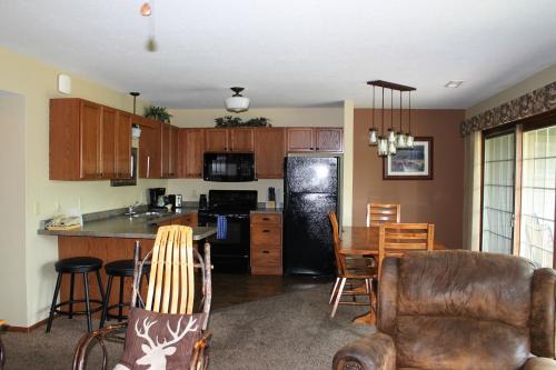 2 Bedroom Condo at Wild Eagle Lodge, #136