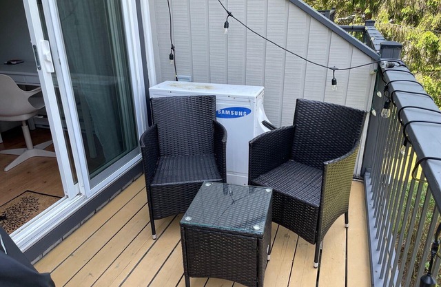 2 bedroom Condo located at Collingwood's prestigious Lighthouse Point