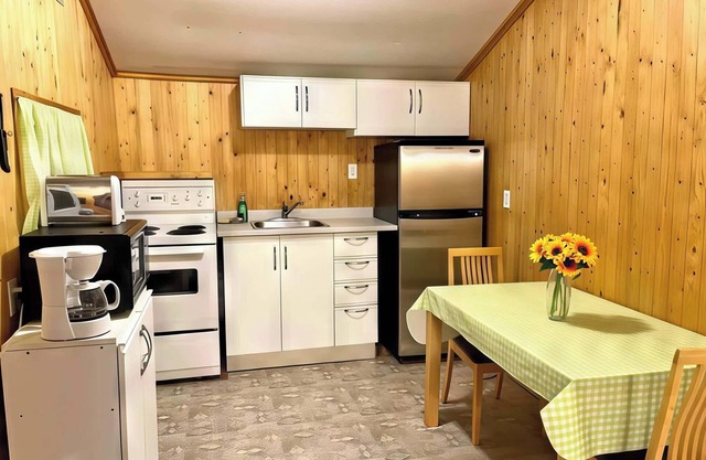 Ambleside: 2-Bedroom Cottage #9