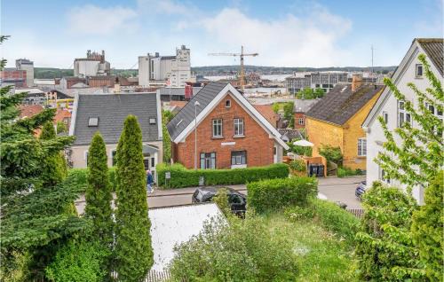 2 Bedroom Cozy Apartment In Svendborg