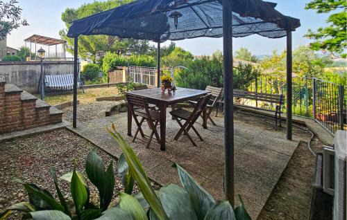 2 Bedroom Cozy Home In Cedri-Peccioli
