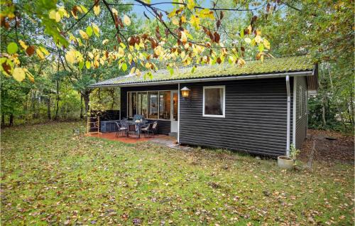 2 Bedroom Cozy Home In Rønne