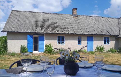2 Bedroom Cozy Home In Munka Ljungby