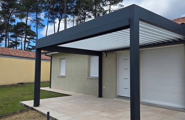 2 Bedroom Detached House Linxe Close to Amenities and Ocean