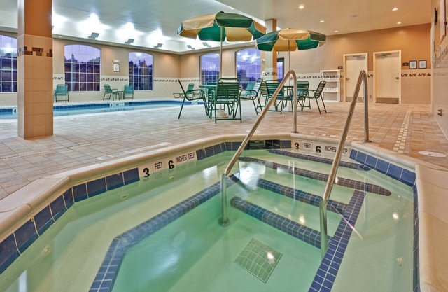 2 Bedroom | Equipped Suite Near the River