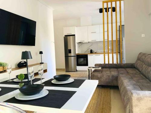 2 Bedroom Family Apartment with Free Parking