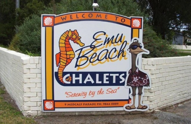 2 Bedroom Family Extra Chalet Emu Beach