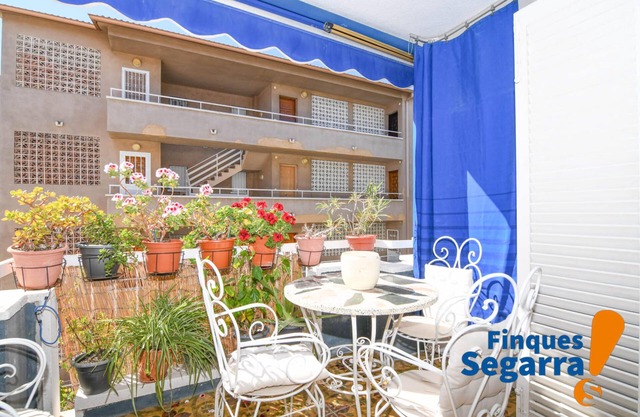 Apartamento de 2 dormitorios, a 400m de la playa, en Comarruga