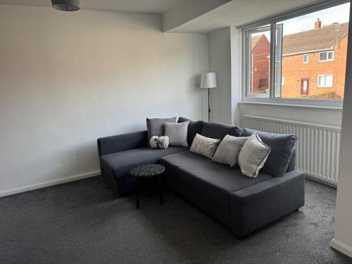 2 bedroom flat in Newcastle - Free street parking