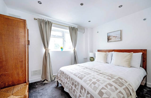 2 bedroom flat in Putney by the river
