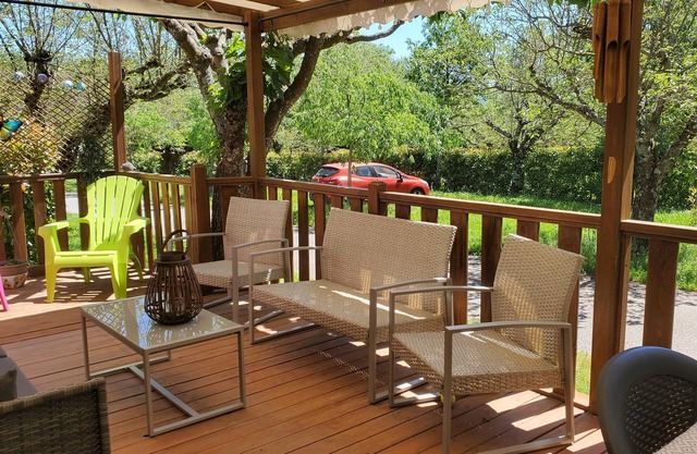 2 Bedroom Mobile Home in Berrias-et-Casteljau