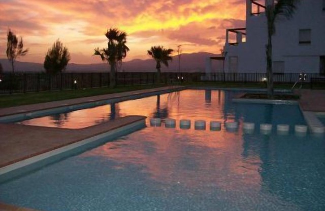 Apartamento de lujo de 2 dormitorios en primera línea con vistas al campo de golf 12th Fairway
