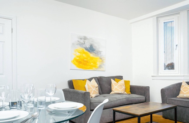 2 Bedroom Apartment by Central Serviced Apartments
