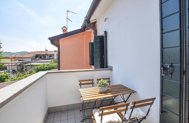 2 Bedroom Gorgeous Home In Montemerlo