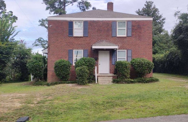 2 Bedroom Historic Apartment Near Downtown Columbia, Walkable, Parkside Living