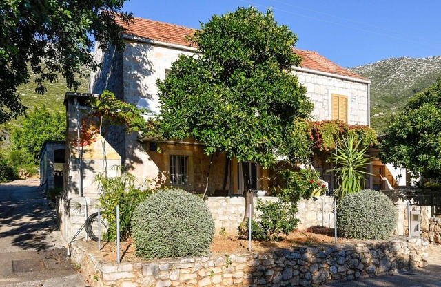 Holiday Home Stone Oasis