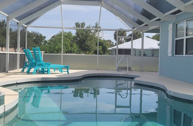 2 bedroom home close to Boca Grande! Private Poolside Paradise! Golfer's Dream!