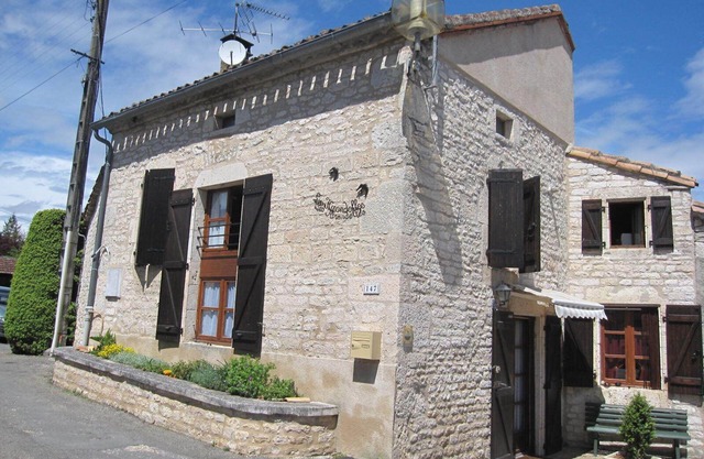 2 Bedroom House in Lalbenque