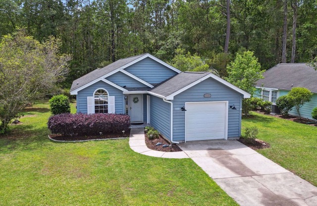 2-bedroom house in excellent Myrtle Beach location with AC, WiFi. Enjoy
