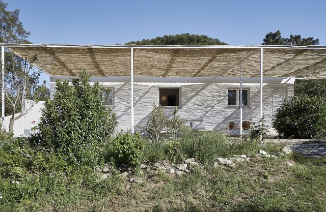 Casa de 2 dormitorios, piscina comunitaria