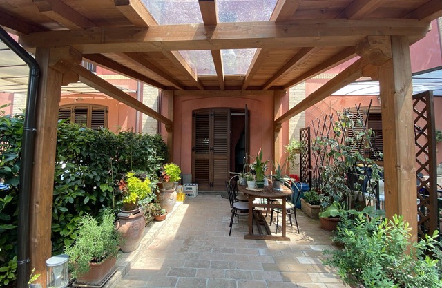 2 Bedroom Bed & breakfast in Allerona Station