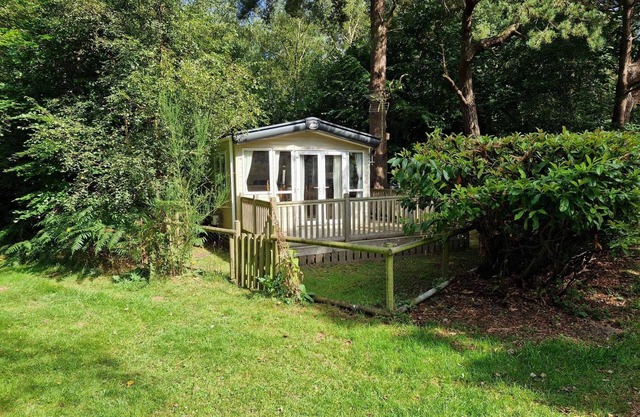 2 Bedroom Lodge, Sleeps 6. Pets Welcome