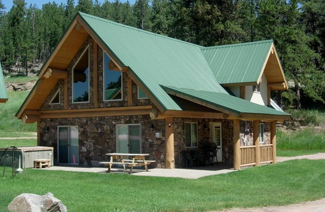 Cabaña de madera de 2 dormitorios ubicada en el corazón de Black Hills