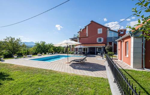 2 Bedroom Lovely Apartment In Citluk