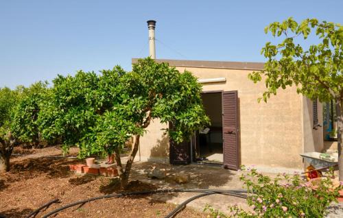 2 Bedroom Lovely Home In Comiso