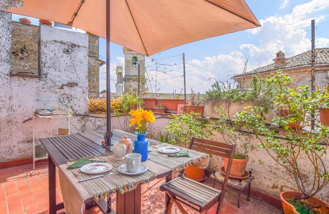 2 Bedroom Nice Home In Farnese