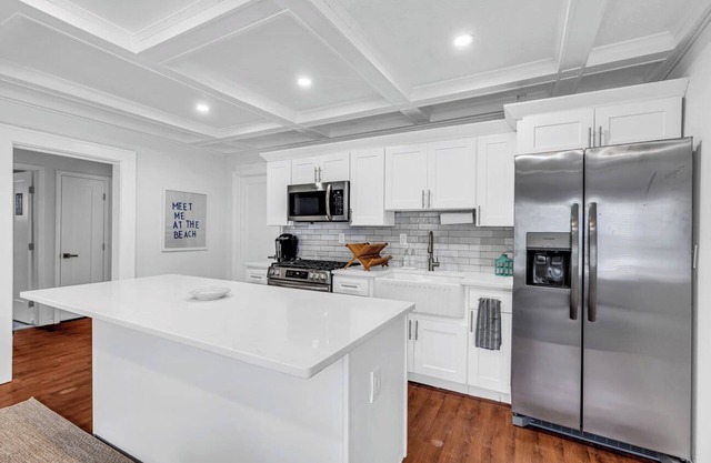 2 Bedroom Ocean Grove Beach Apartment