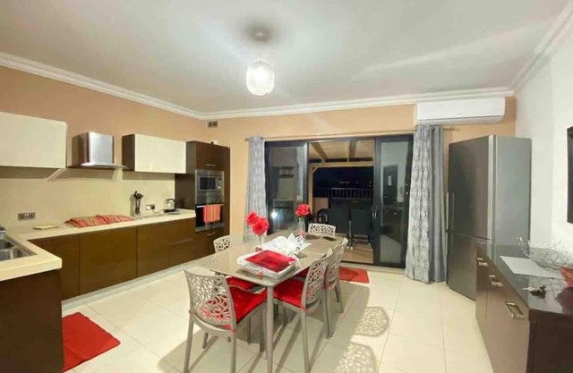 2 Bedroom Penthouse with country and sea views