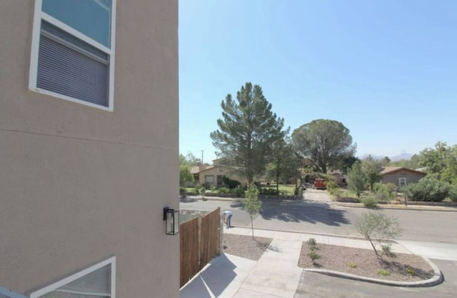 2 bedroom private apartment beautiful & new