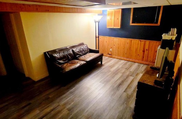 2-Bedroom private basement, Mins frm Airpt & transit