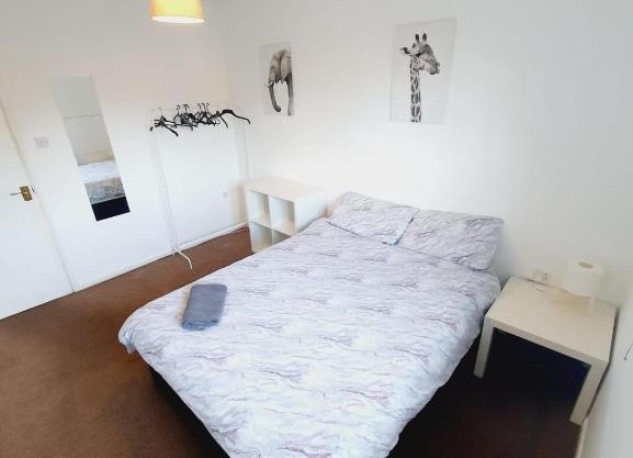 2 Bedroom Rayleigh Apartment