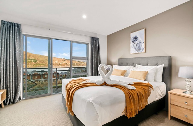 2-BEDROOM REMARKABLES APARTMENT