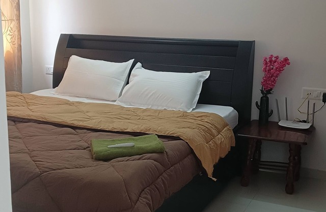 2-bedroom skyhigh apartment in fabulous Pune with AC, fitness room, WiFi