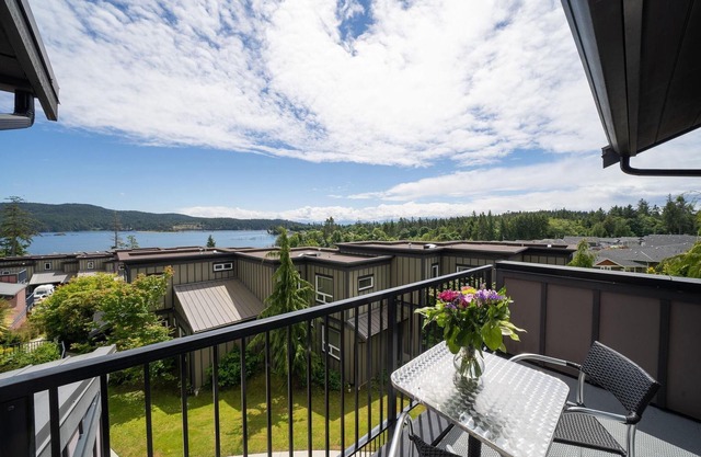 2 Bedroom Sooke Townhome