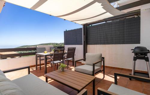 2 Bedroom Stunning Apartment In Manilva