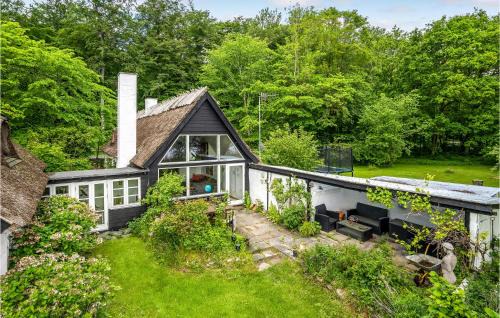 2 Bedroom Stunning Home In Nykøbing Sj